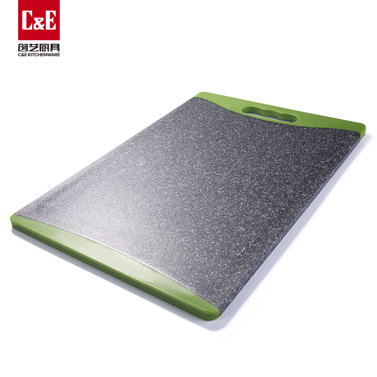 C&E Kitchenware Natural straw chopping board