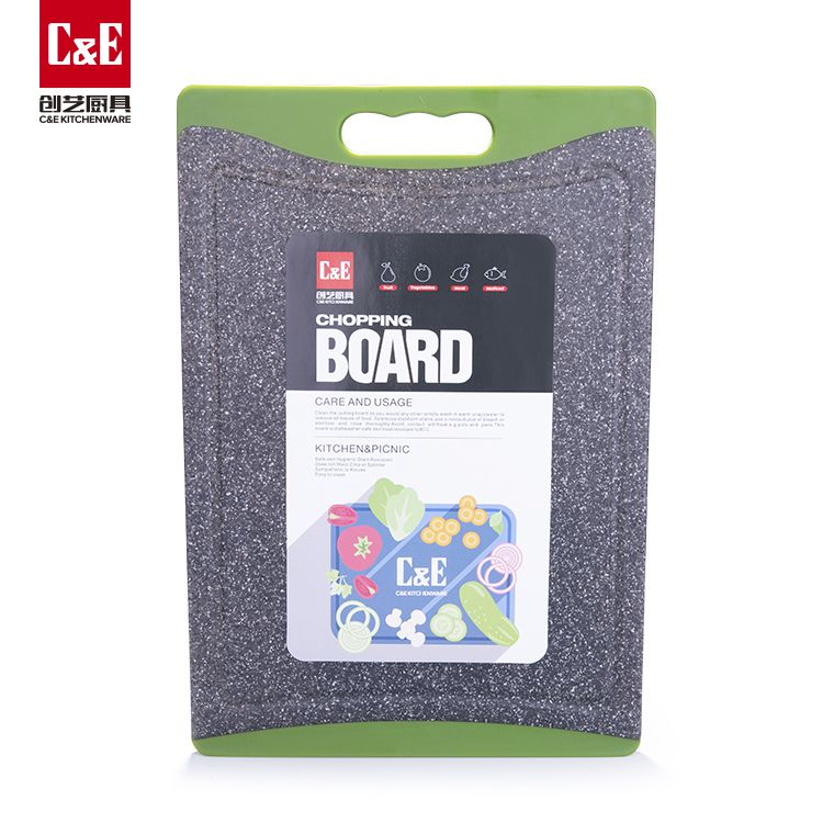 C&E Kitchenware Natural straw chopping board